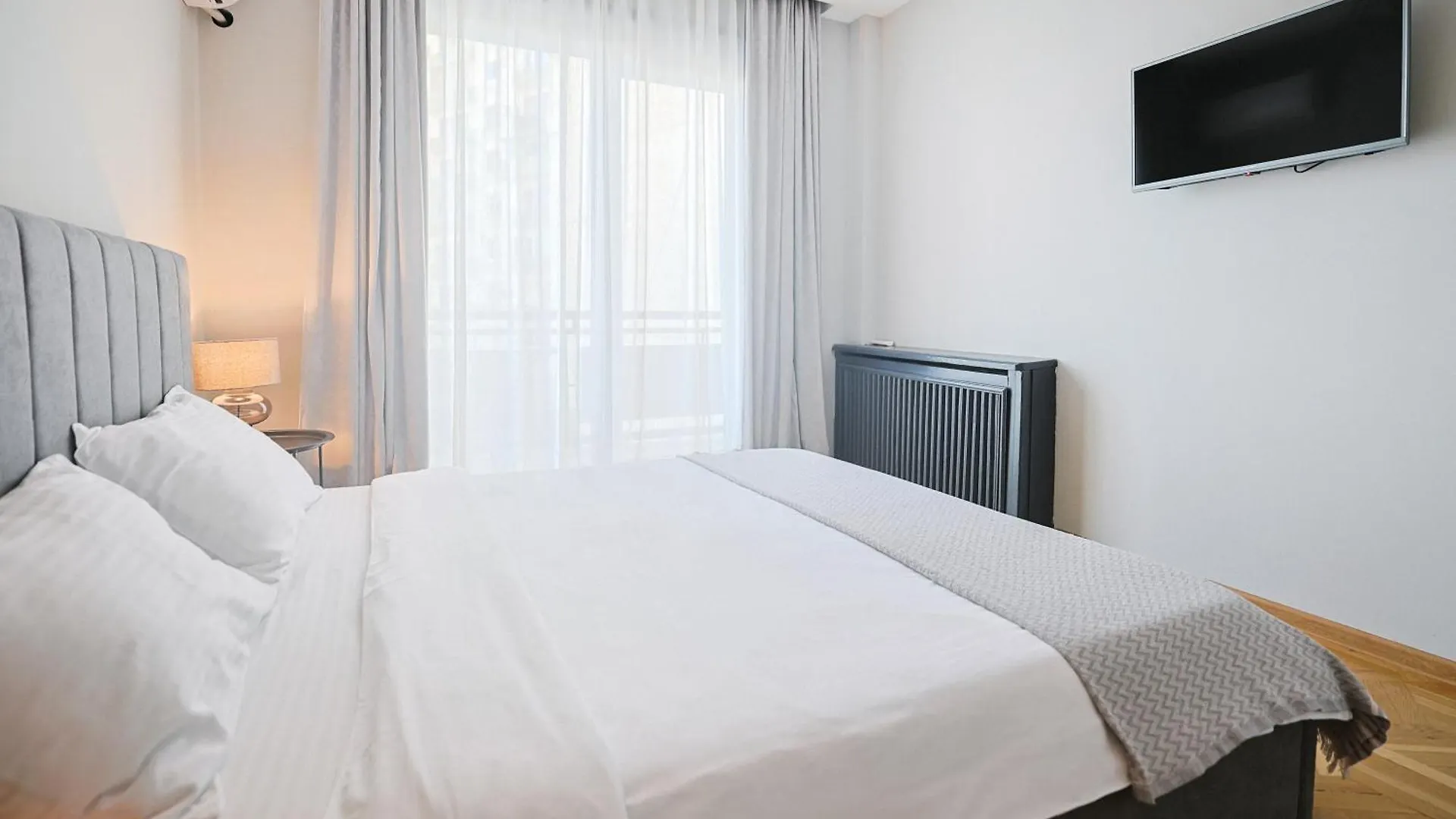 Hotel White House Тбилиси Гостевой дом